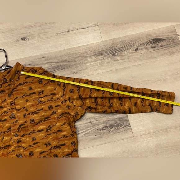 DULUTH TRADING CO Men's Free Swingin' Flannel Shirt Size: L Color:Brown NWOT - Picture 8 of 9